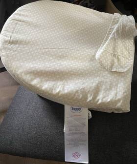 Boppy 10080 Wedge Pregnancy Pillow Removable Cotton Cover Machine Washable Beige