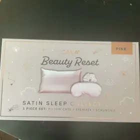 Cala 616513691453 Beauty Reset 3 Pc Satin Sleep Set Pillow Case Eyemask And Scrunchie Pink
