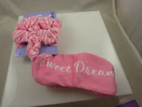 67721-1 Claires Pink Sweet Dreams Beauty Eye Mask Sleep Light Out W Matching Scrunchie