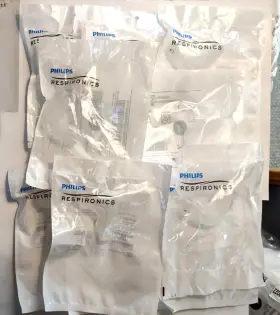 1116742 Philips Dreamwear Respironics Large Under The Nose Cushions Lot Of 10