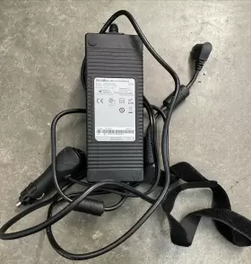 Da-90b24 Resmed R360-792 Oem 12 And 24v 90w Dc Converter Car Adapter Power Supply
