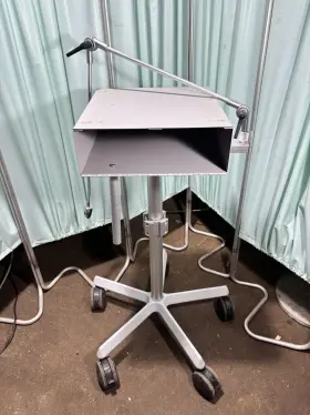 582064 Respironics Inc Mobile Stand Ii With Third Arm