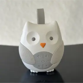 180051 Skip Hop White Noise Machine Owl Shape Gray Orange Sound Therapy Aid