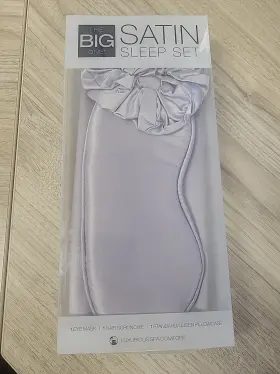 34bosskoswt The Big One Satin Sleep Set 3 Piece Eye Mask Hair Crunchoe Queen Pillow Case