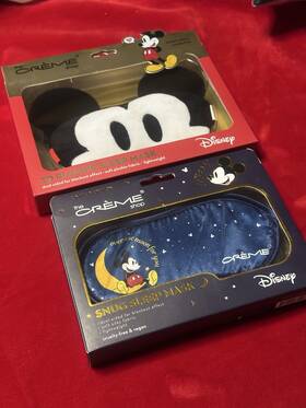 The Creme Shop Msm8410 Two Dual-sided Blackout Mickey Mouse Masks 3d Plushie And Snug Sleep