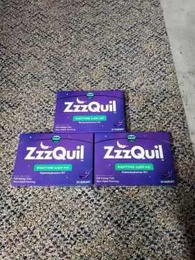 Vicks 323900013995 Zzzquil Nighttime Sleep-aid Liquicaps 24ct 3 Pack Expires 8/2024