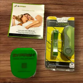 Zyppah 858524007186 New Combo Pack - Anti Snoring Mouthpiece Plus 28 Nasal Breathing Strips