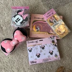 Disney The Creme Shop Minnie Mouse Spa Set Sleep Mask Gel Eye Turban 5PC New. Price: $40.00.