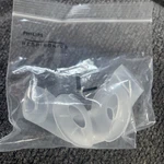 1 Philips Respironics Dreamwear Silicone Nasal Pillow Large New. Price: $10.00.