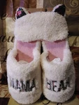 Women's Dear Foam Extra Comfy & Plush Scuff Style Slippers With Sleep Mask New. Price: $44.99.